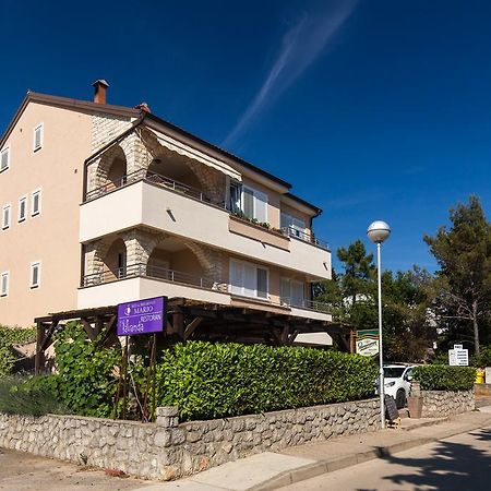 Bed & Breakfast Mario Krk Town Buitenkant foto