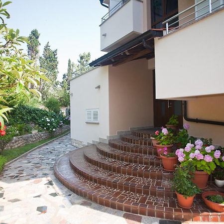 Bed & Breakfast Mario Krk Town Buitenkant foto