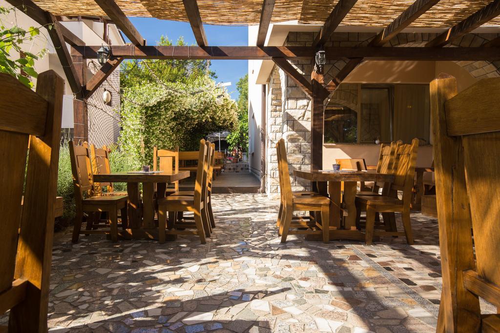 Bed & Breakfast Mario Krk Town Buitenkant foto