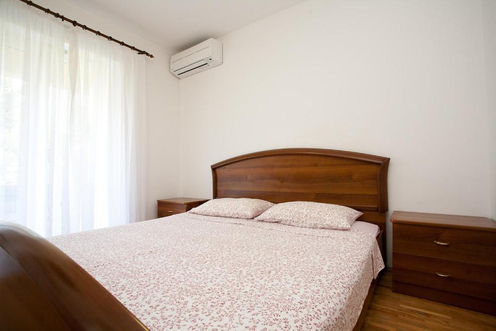 Bed & Breakfast Mario Krk Town Buitenkant foto