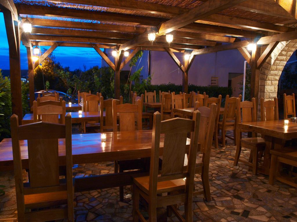 Bed & Breakfast Mario Krk Town Buitenkant foto